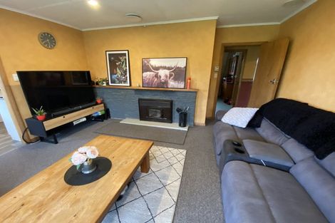 Photo of property in 63 Severn Street, Rongotea, 4476