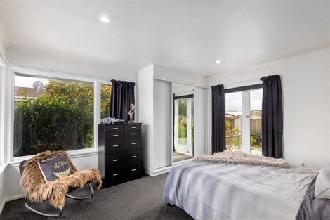 Photo of property in 262 Main North Road, Redwood, Christchurch, 8051