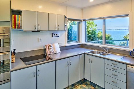 Photo of property in 125b Marine Drive, Sorrento Bay, Lower Hutt, 5013