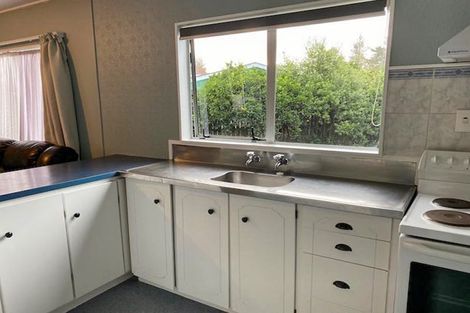 Photo of property in 16 Tasman Crescent, Carterton, 5713