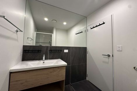 Photo of property in 56 Ara Paiwhenua, Tawa, Wellington, 5028