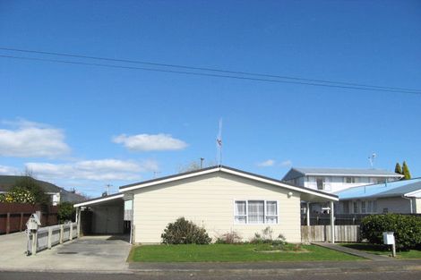 Photo of property in 38a Saint Annes Street, Levin, 5510