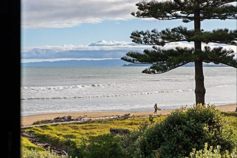 Photo of property in 15 Makorori Beach Road, Makorori, Gisborne, 4073