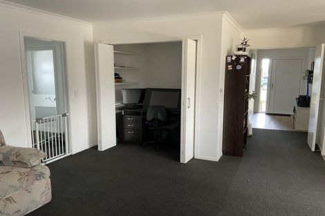 Photo of property in 11 Te Wiremu Lane, Otaki, 5512