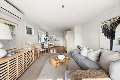 Photo of property in 91 Middle Road, Havelock North, 4130