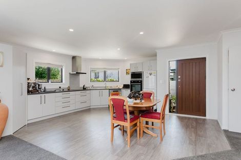 Photo of property in 22 Mcphee Street, Dannevirke, 4930