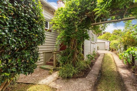 Photo of property in 29 Shackleton Road, Mount Eden, Auckland, 1024