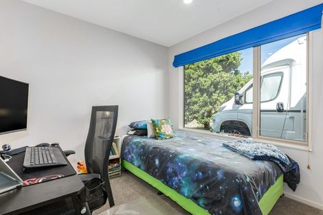 Photo of property in 25 Kahurangi Heights, Aotea, Porirua, 5024