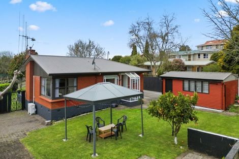 Photo of property in 59 Resthill Crescent, Glenview, Hamilton, 3206