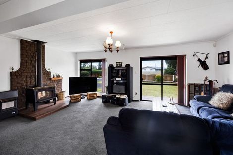 Photo of property in 8 Von Tempsky Street, Normanby, Hawera, 4614