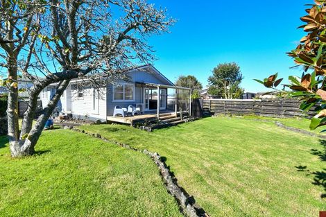 Photo of property in 5 Grimshaw Place, Henderson, Auckland, 0612