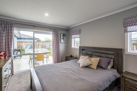 Photo of property in 14 Gallipoli Place, Paraparaumu, 5032