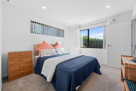 Photo of property in 32 Huarahi Pai Road, Huapai, Kumeu, 0810