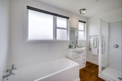 Photo of property in 115 Te Mata Road, Havelock North, 4130