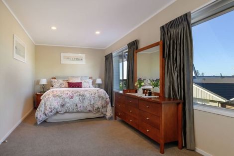 Photo of property in 148 Bleakhouse Road, Mellons Bay, Auckland, 2014