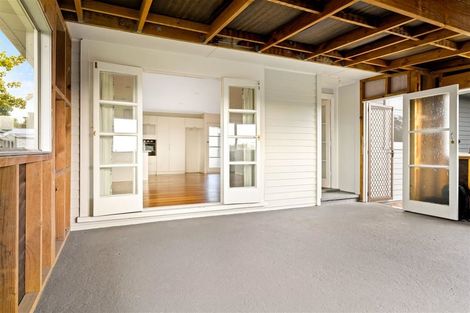 Photo of property in 22 Paton Avenue, Te Atatu South, Auckland, 0610