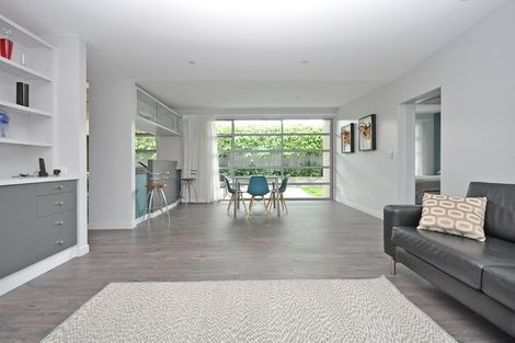 Photo of property in 8 Curzon Street, Onehunga, Auckland, 1061