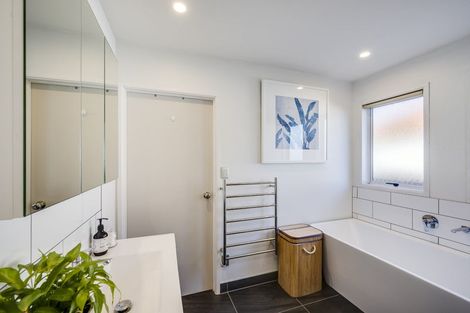 Photo of property in 2 Storkey Street, Marewa, Napier, 4110