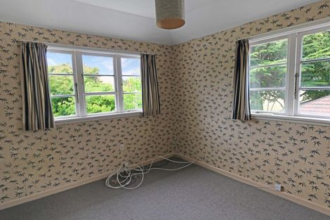 Photo of property in 28 Marina Grove, Hutt Central, Lower Hutt, 5010