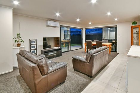 Photo of property in 96 Hitchen Road, Pokeno, 2402