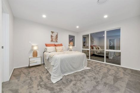 Photo of property in 15 Catalina Avenue, Rosehill, Papakura, 2113