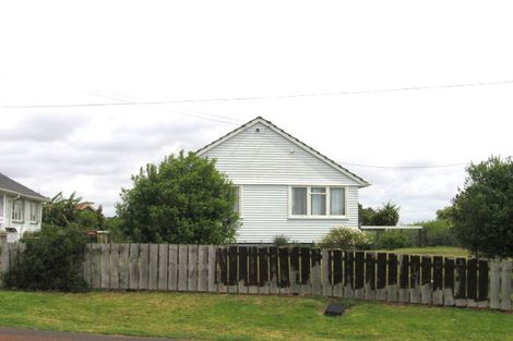 Photo of property in 1 Jolson Road, Mount Wellington, Auckland, 1062
