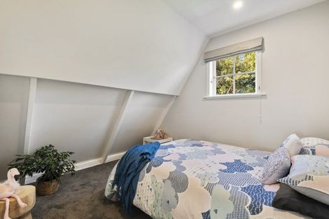 Photo of property in 64 Park Hill Road, Birkenhead, Auckland, 0626