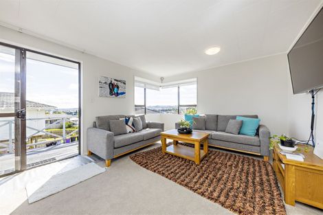 Photo of property in 3/23 Mataura Place, Clover Park, Auckland, 2019