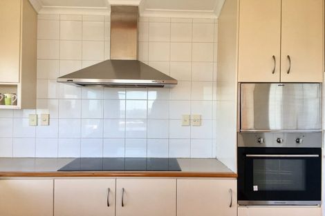 Photo of property in 109 Sylvan Avenue, Northcote, Auckland, 0627