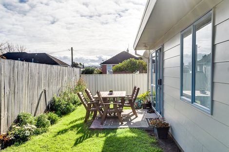 Photo of property in 75 Hillary Crescent, Maraenui, Napier, 4110