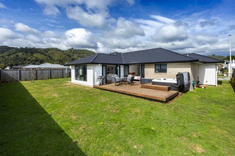 Photo of property in 79 Mawai Hakona Drive, Wallaceville, Upper Hutt, 5018