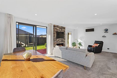 Photo of property in 5 William Deans Drive, Prebbleton, 7604