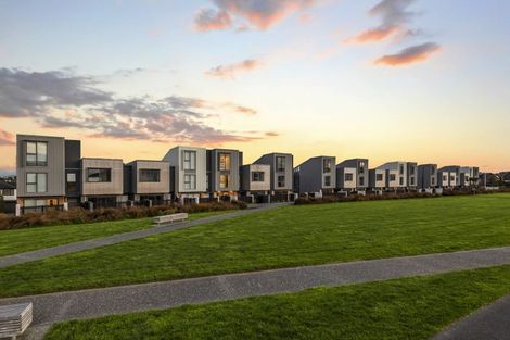 Photo of property in 53 Bearing Parade, Long Bay, Auckland, 0630