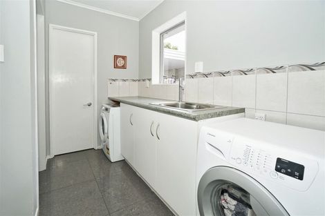 Photo of property in 35 Balfour Crescent, Riverlea, Hamilton, 3216