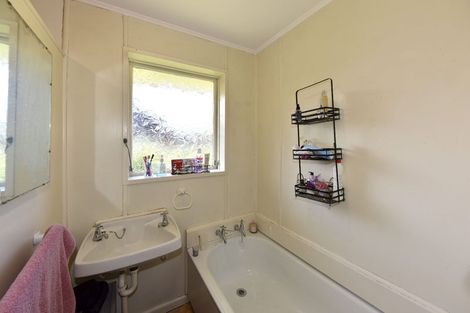 Photo of property in 24 La Perouse Place, Northcote, Christchurch, 8052