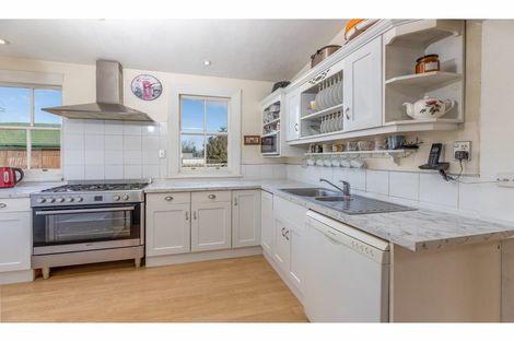 Photo of property in 53 Railway Road, Rangiora, 7400