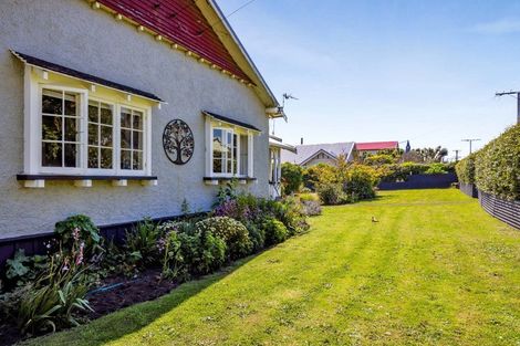 Photo of property in 21 Egmont Street, Patea, 4520