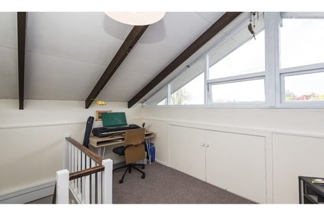 Photo of property in 19 Highfield Place, Avonhead, Christchurch, 8042