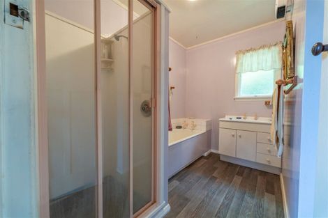 Photo of property in 58 Timaru Road, Waimate, 7924