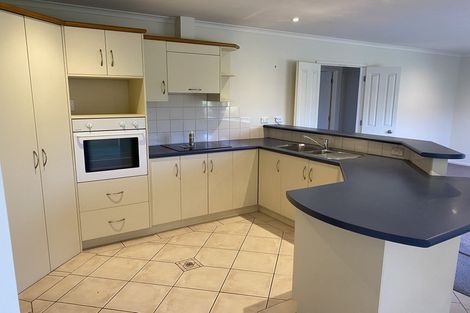 Photo of property in 17 Maidstone Place, Rototuna North, Hamilton, 3210