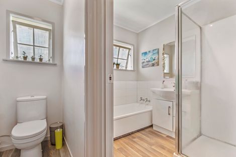 Photo of property in 10 Rako Place, Manurewa, Auckland, 2102