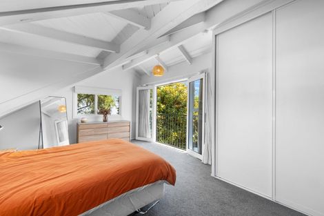 Photo of property in 74 Bowhill Road, New Brighton, Christchurch, 8083