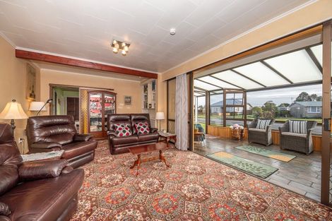 Photo of property in 38 Lyndhurst Street, Westport, 7825