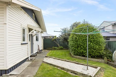 Photo of property in 33 Bowling Road, Greenmeadows, Napier, 4112