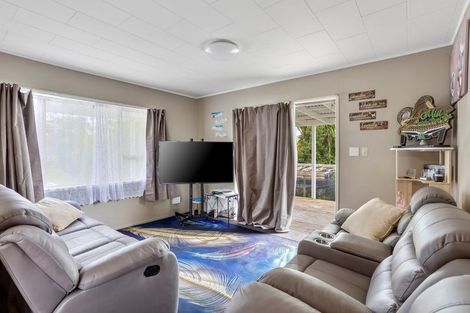 Photo of property in 3 Huruhuru Road, Massey, Auckland, 0614