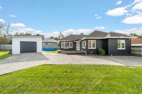 Photo of property in 1 Moeraki Road, Maoribank, Upper Hutt, 5018
