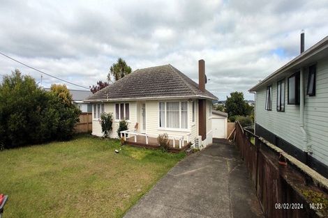 Photo of property in 25 Kirrie Avenue, Te Atatu South, Auckland, 0610