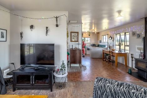 Photo of property in 90 Settlement Road, Morison Bush, Greytown, 5794