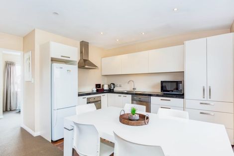 Photo of property in 8c Broadbent Street, Riccarton, Christchurch, 8041