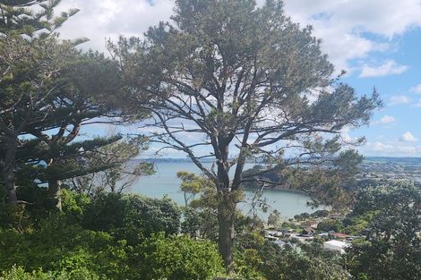 Photo of property in 23 Roberts Road, Matakatia, Whangaparaoa, 0930